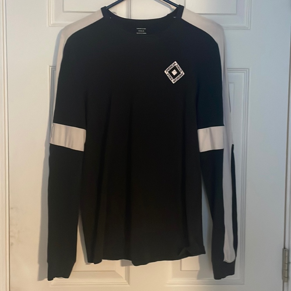 American Eagle Long-Sleeve XS